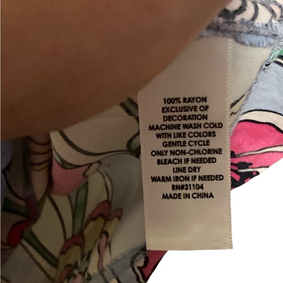 NWOT Crown and Ivy women’s floral blouse SIZE XL - Picture 6 of 11